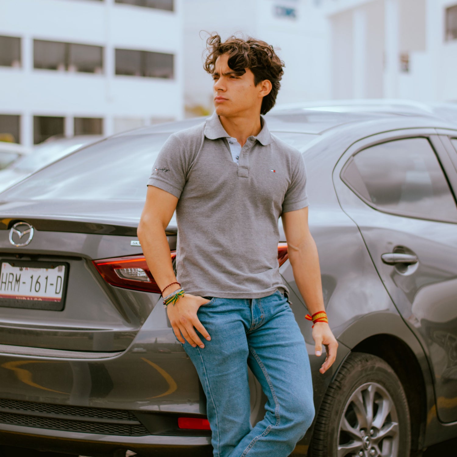 Polos